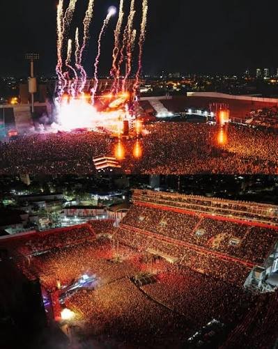 Tan Biónica en vivo en el estadio de Unión